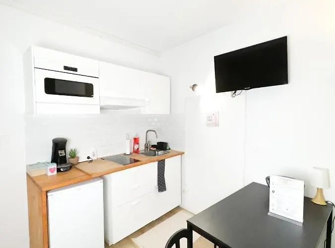 Balisier Studio Avenue De Lodeve